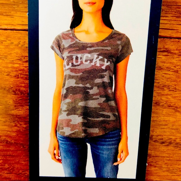 Lucky Brand Tops - NWT🍀LUCKY BRAND short sleeve shirt🌷